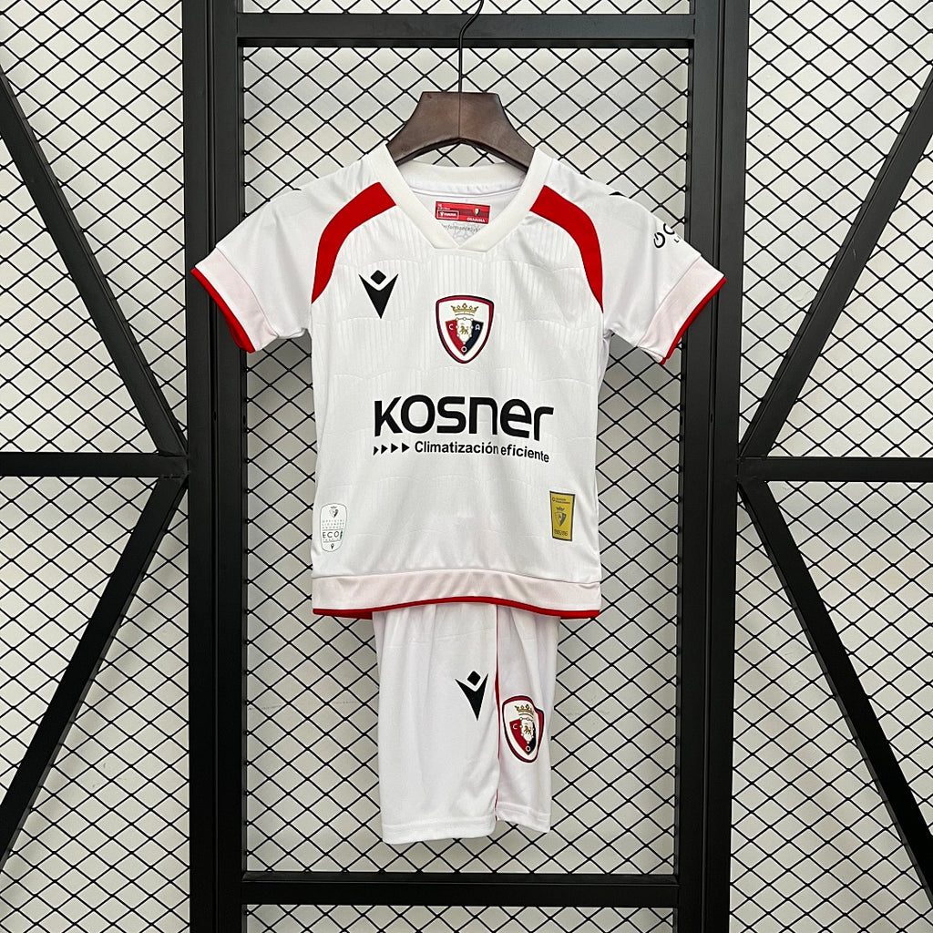 Conjunto Niños CA Osasuna Tercera 2025/26 - frente