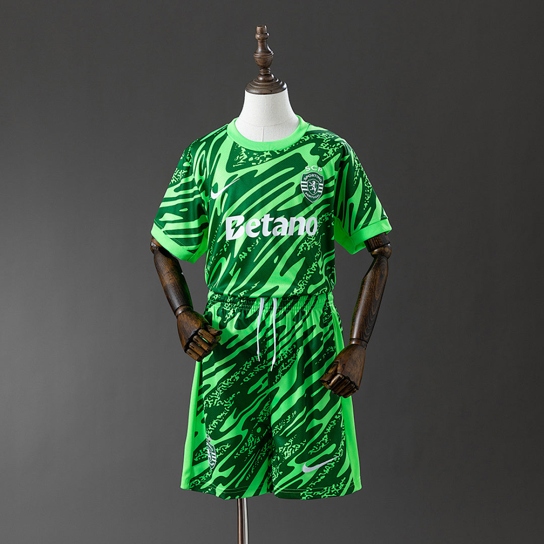 Conjunto Niños Sporting CP Portero Verde 2025/26 - frente