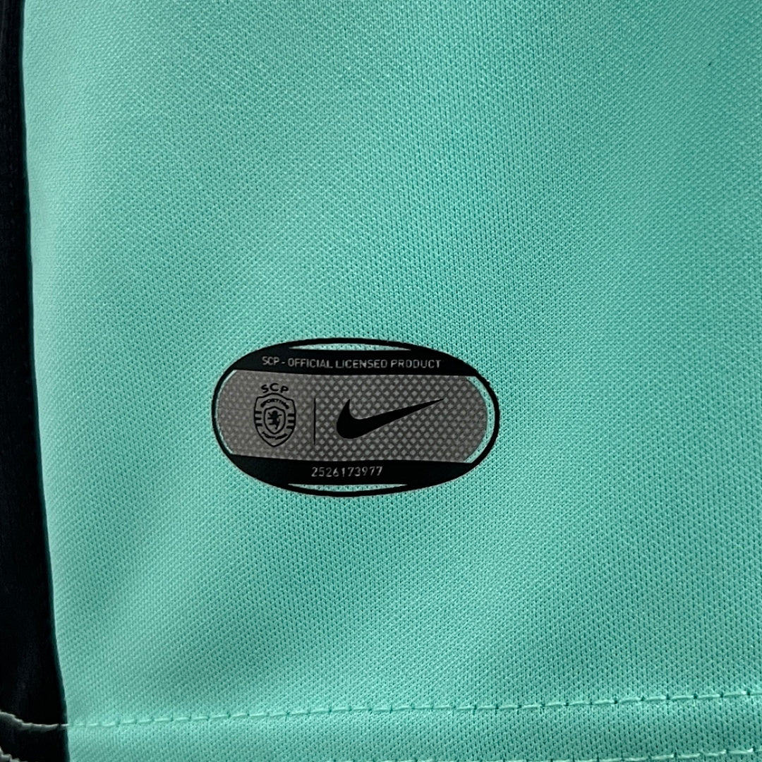Conjunto Niños Sporting CP Tercera Verde y Gris Claro 2025/26 - espalda