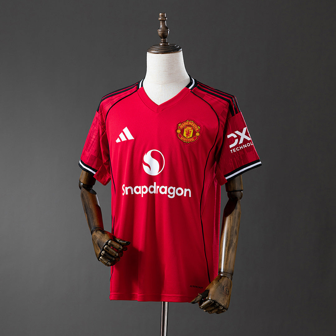 Camiseta Manchester United Local 2025/26 - frente