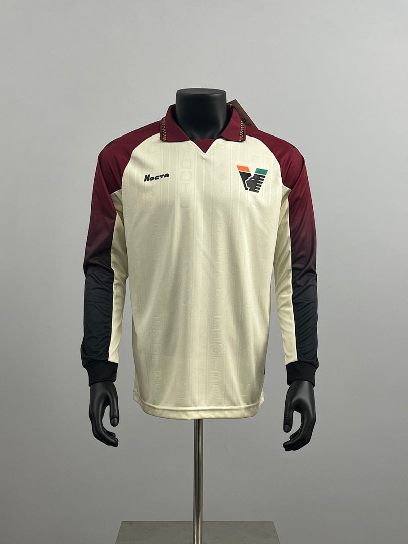 Camiseta Venezia Visita Burdeos y Gris Claro Manga Larga 2025/26 - frente
