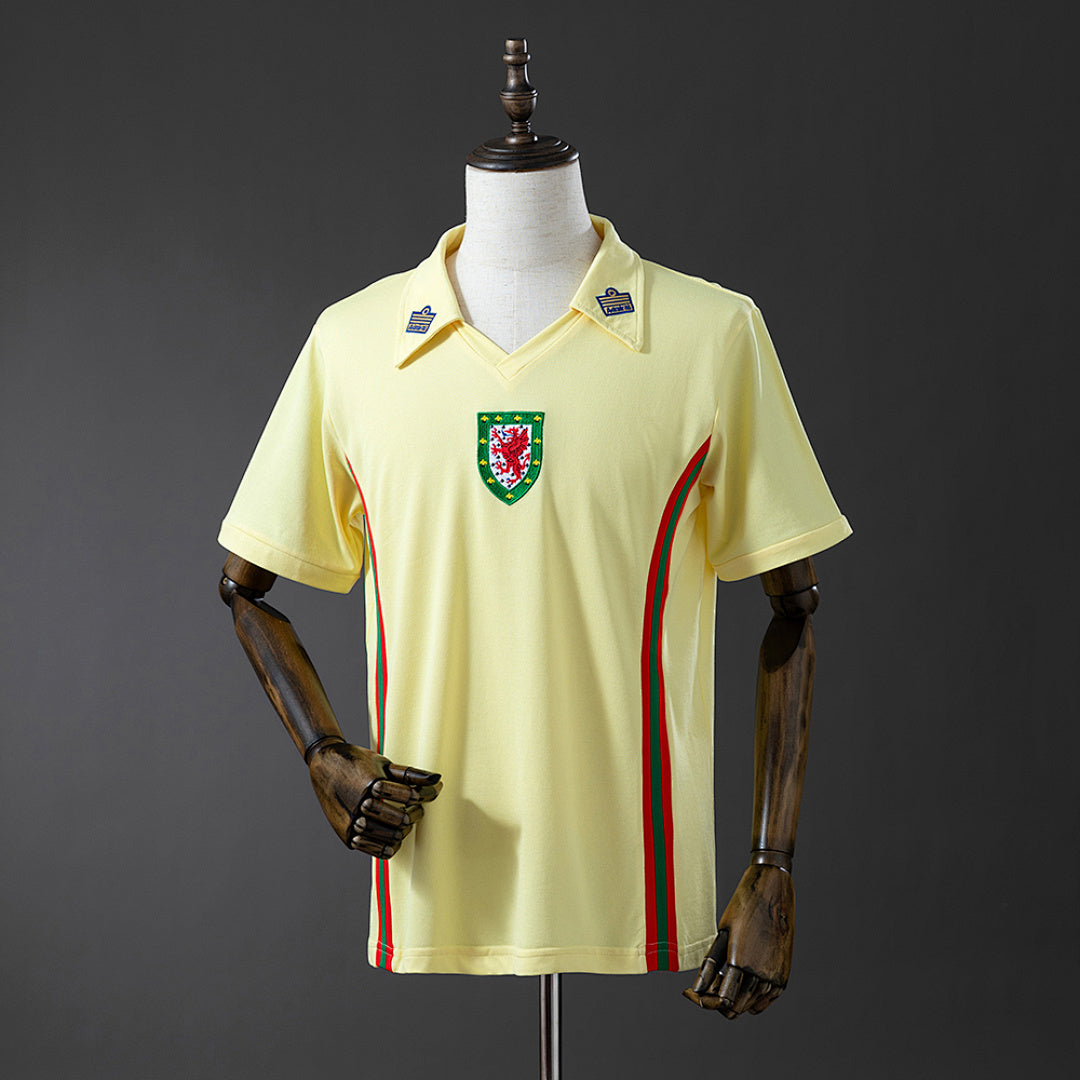 Camiseta Retro Gales Visita 1976 - frente