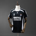 Camiseta Retro Real Madrid Tercera Negra y Gris 06/07 - frente