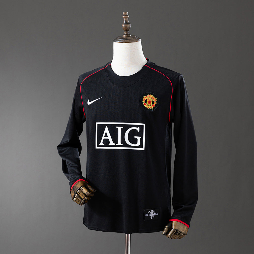 Camiseta Retro Manchester United Negra Manga Larga 07/08 - frente