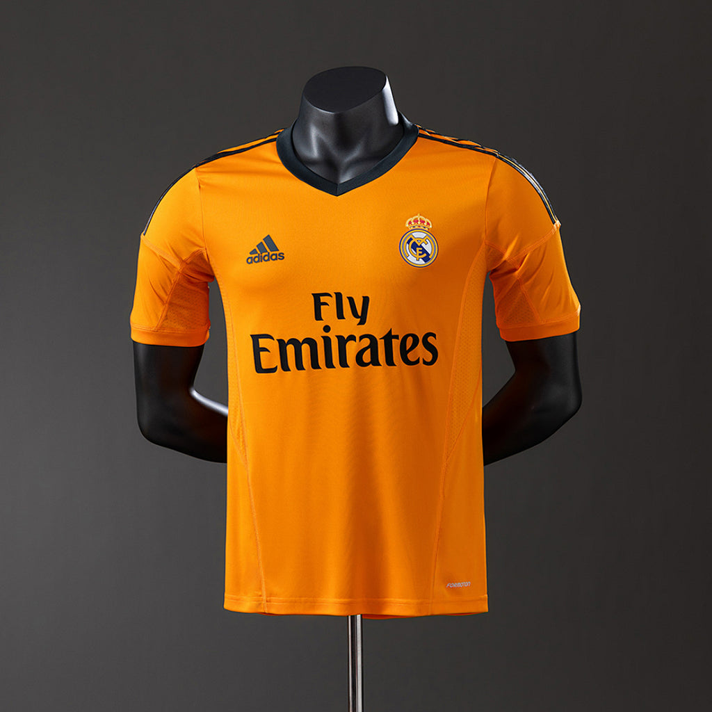 Camiseta Retro Real Madrid Tercera 13/14 Versión Jugador - frente