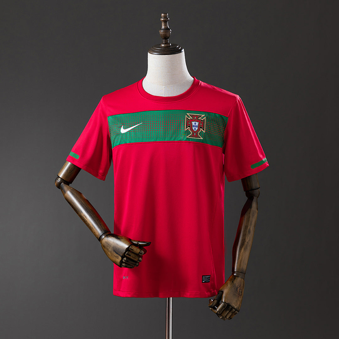 Camiseta Retro Portugal Local Burdeos y Gris 2010 - frente