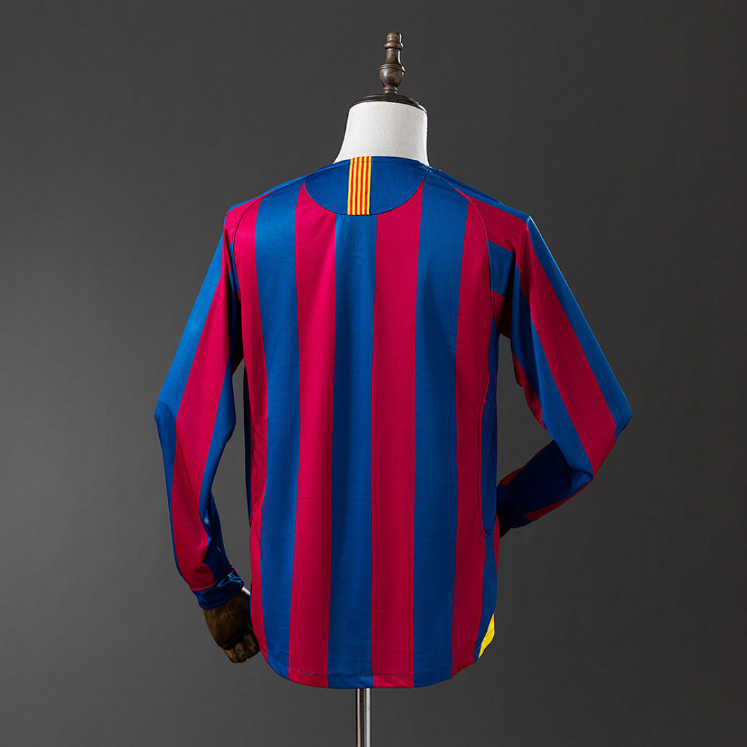 Camiseta Retro FC Barcelona Local Roja y Azul Marino Manga Larga 05/06 - espalda
