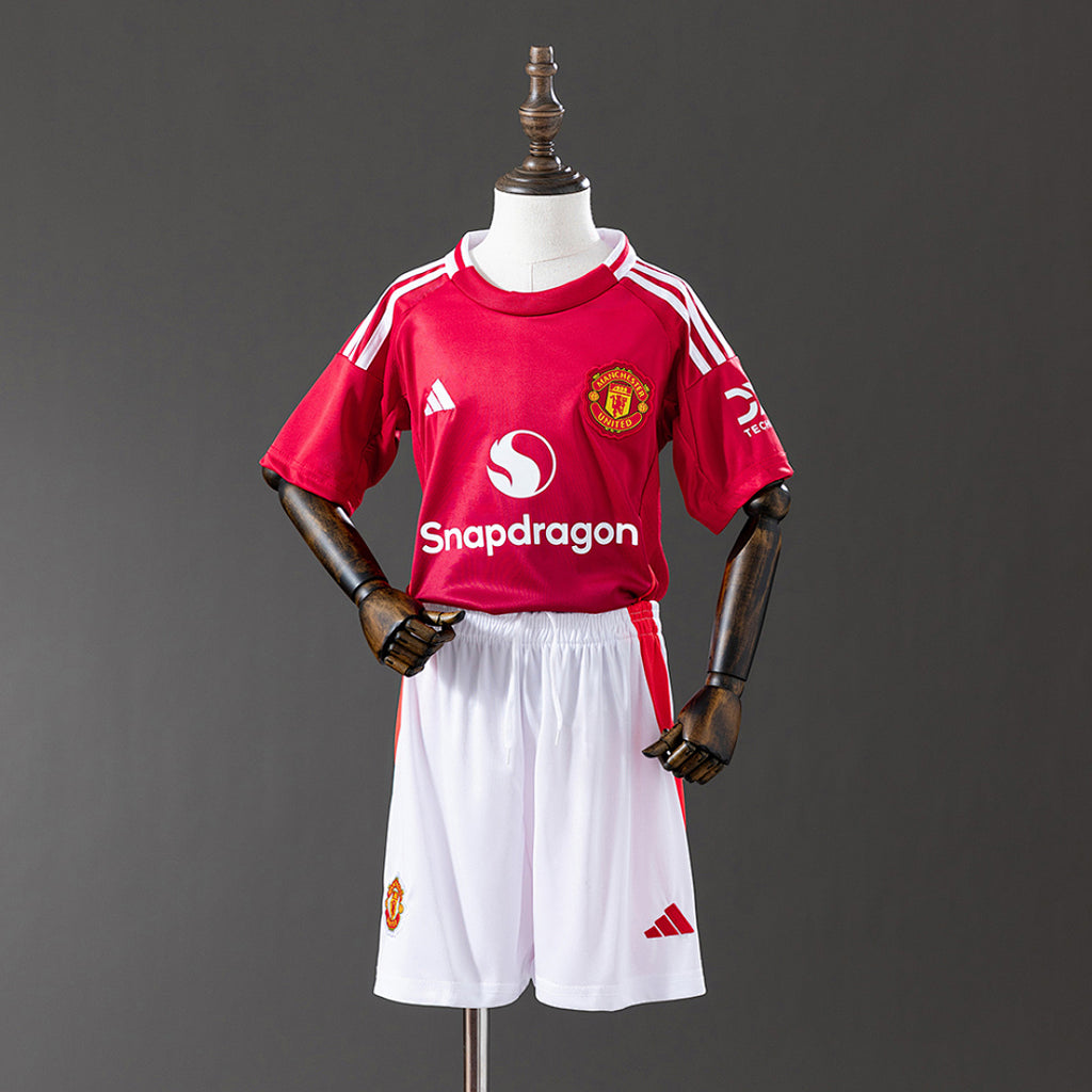 Conjunto Niños Manchester United Local Gris y Roja 2025/26 - frente