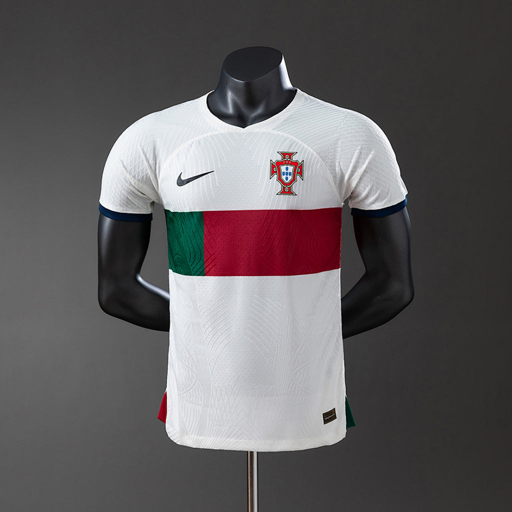 Camiseta Retro Portugal Visita 2022 Versión Jugador - frente