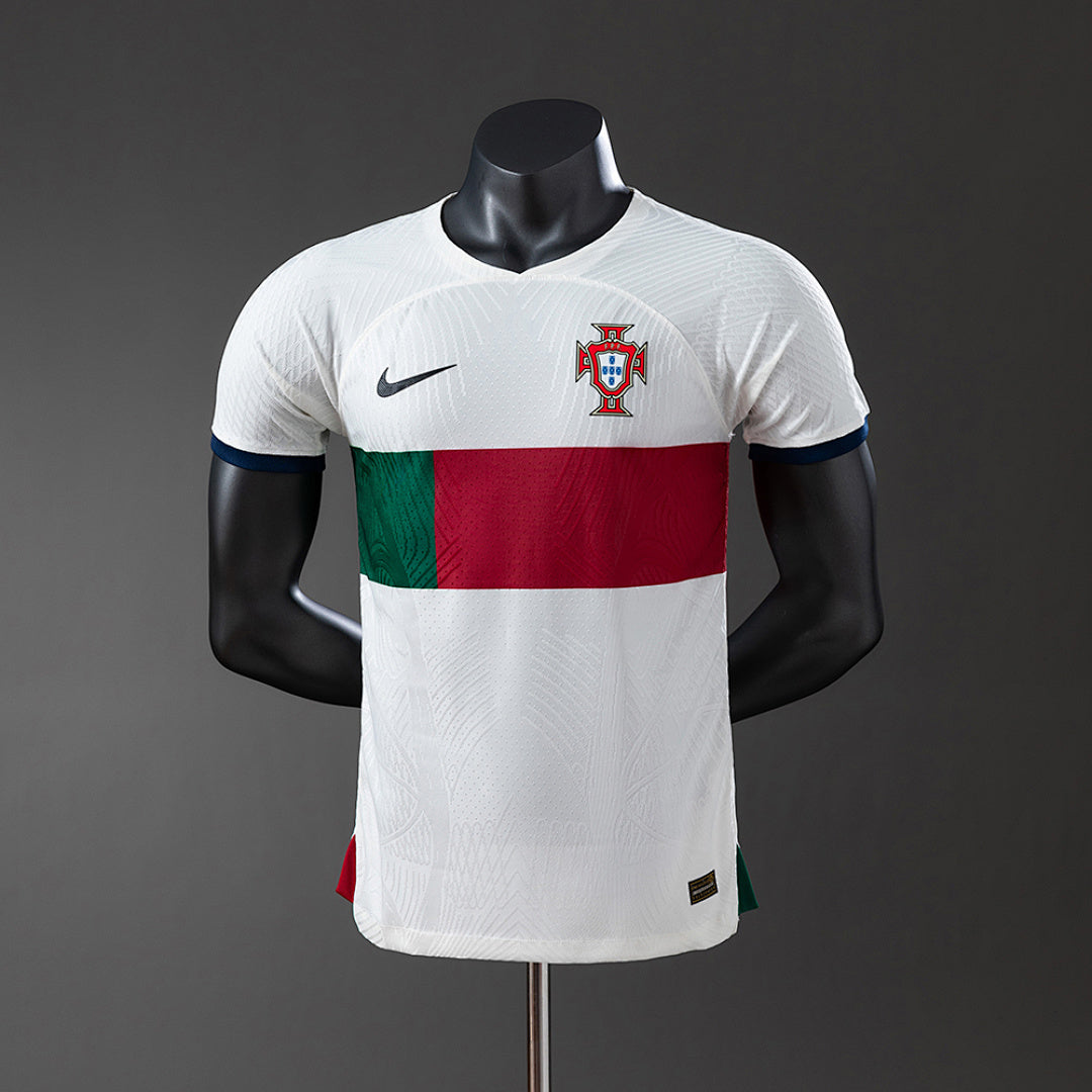 Camiseta Retro Portugal Visita 2022 Versión Jugador - frente