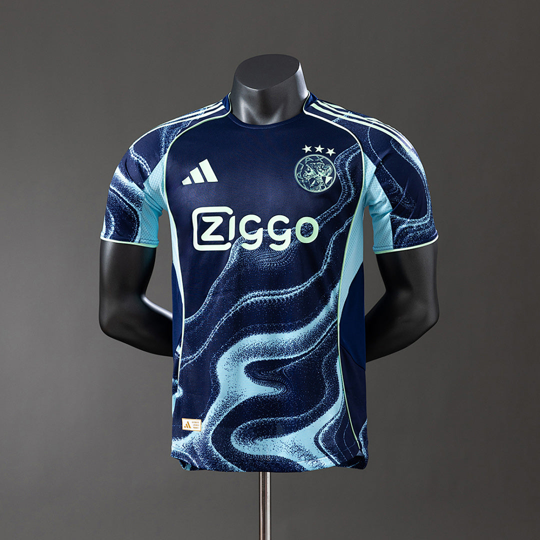 Camiseta Ajax Visita Negra y Azul Marino 2025/26 Versión Jugador - frente