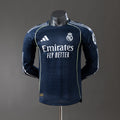 Camiseta Real Madrid Visita Negra y Azul Marino Manga Larga 2025/26 Versión Jugador - frente