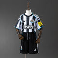 Conjunto Niños Newcastle United Local 2025/26 - frente