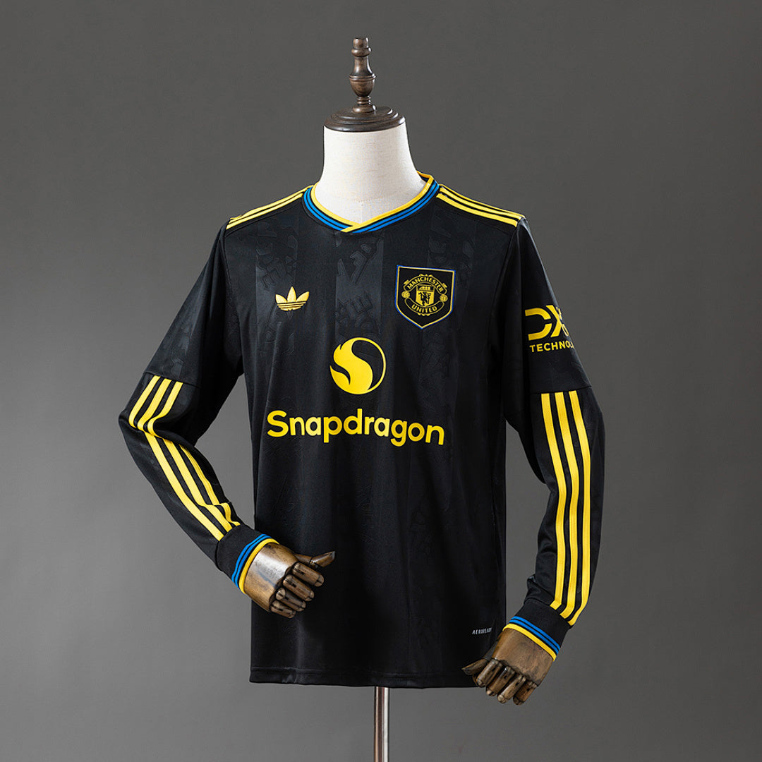 Camiseta Manchester United Tercera Negra y Gris Manga Larga 2025/26 - frente