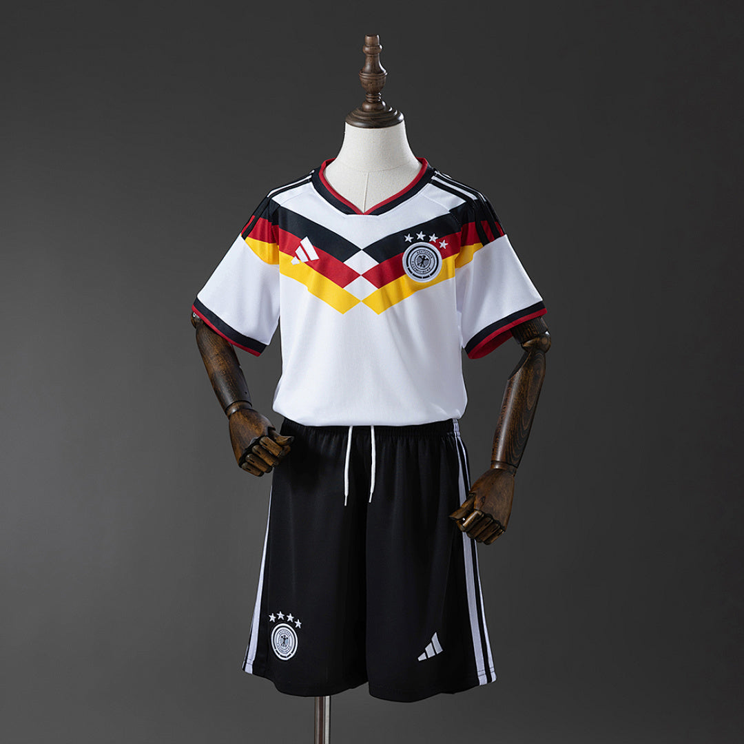 Conjunto Niños Alemania Local 2026 - frente
