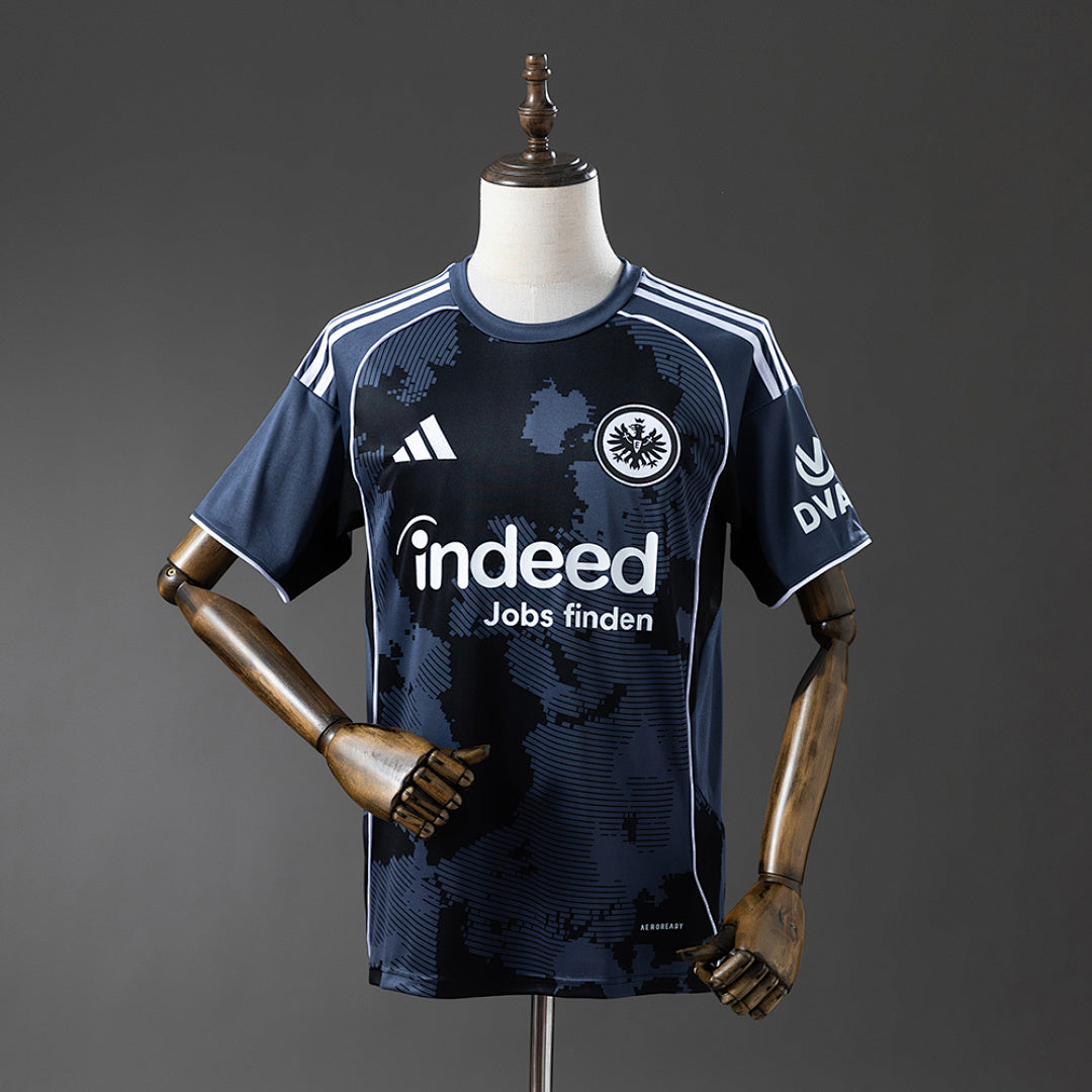Camiseta Eintracht Frankfurt Tercera 2025/26 - frente