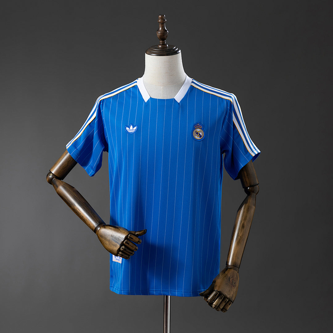 Camiseta Retro Real Madrid Azul 25/26 - frente