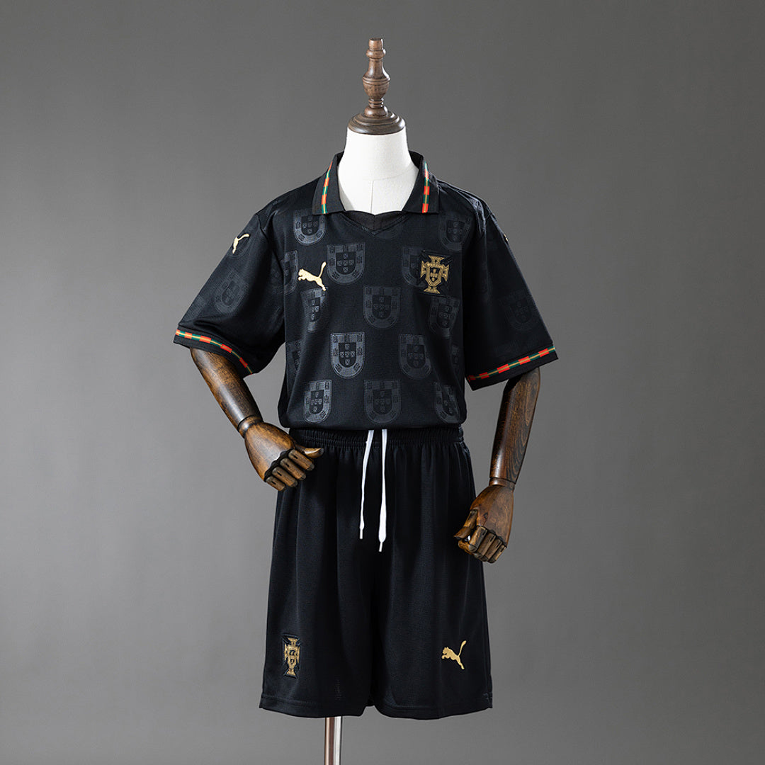 Conjunto Niños Portugal Negra 2026 - frente