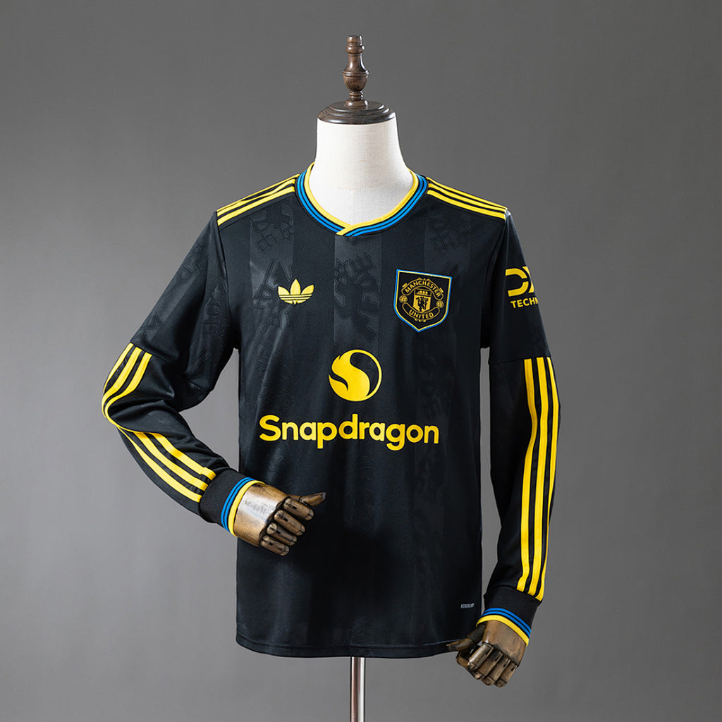 Camiseta Manchester United Tercera Negra Manga Larga 2025/26 - frente