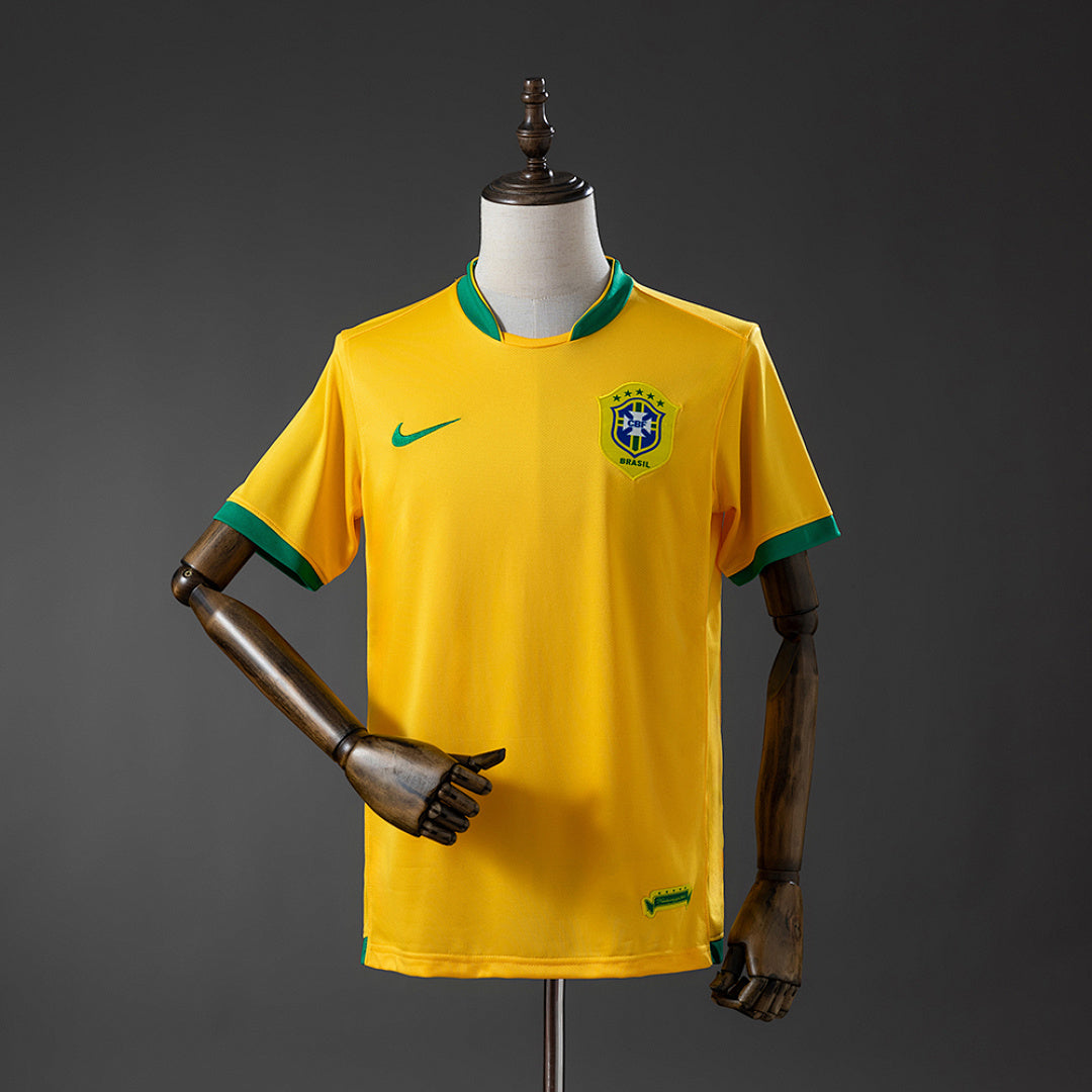Camiseta Retro Brasil Local 2018 - frente