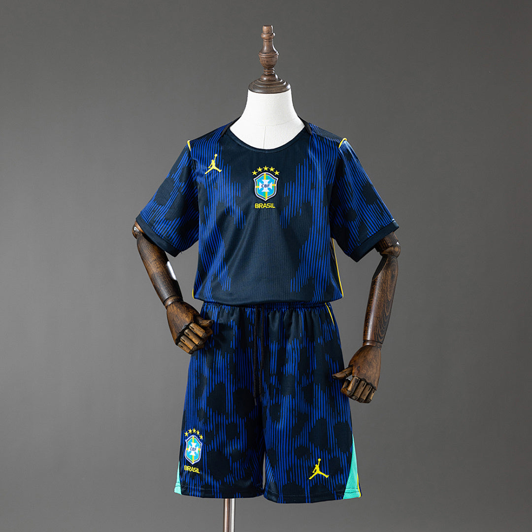 Conjunto Niños Brasil Visita Gris y Negra 2026 - frente