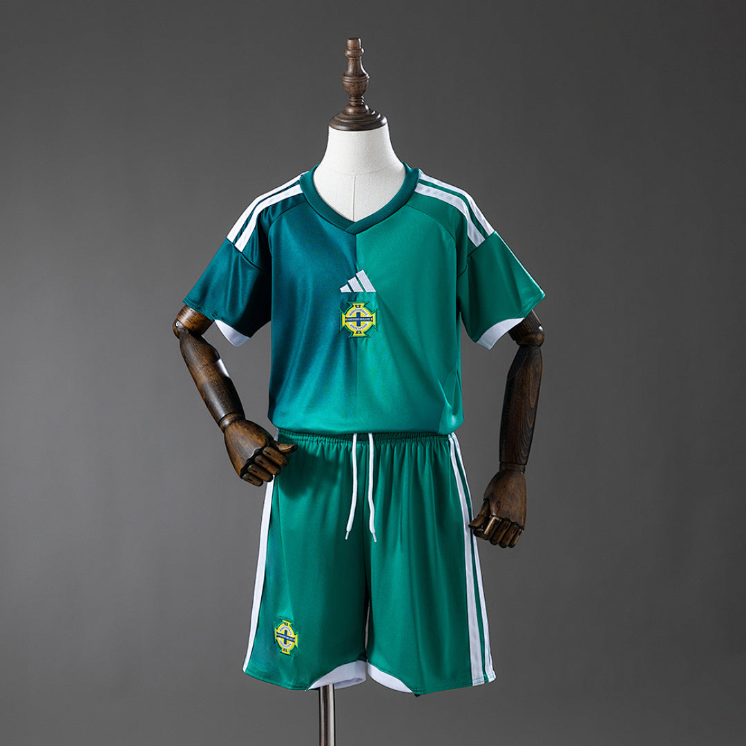 Conjunto Niños Irlanda Local Gris y Turquesa 2026 - frente