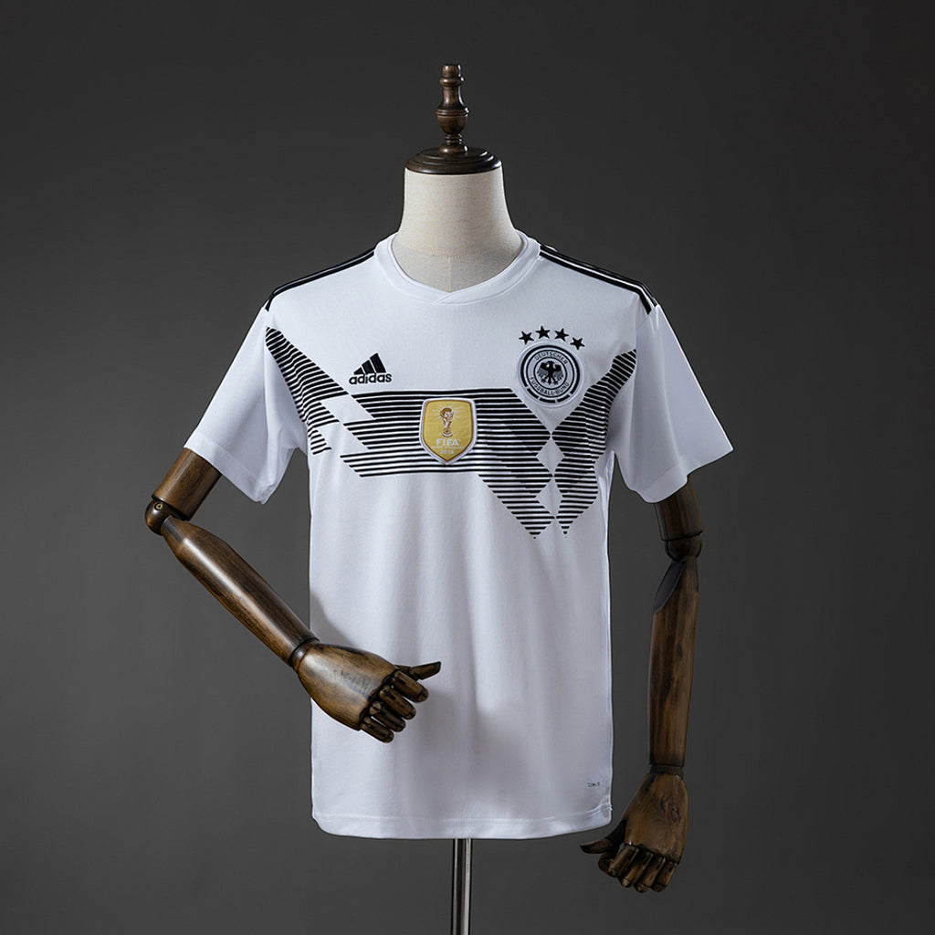 Camiseta Retro Alemania Local Mundial 2018 - frente