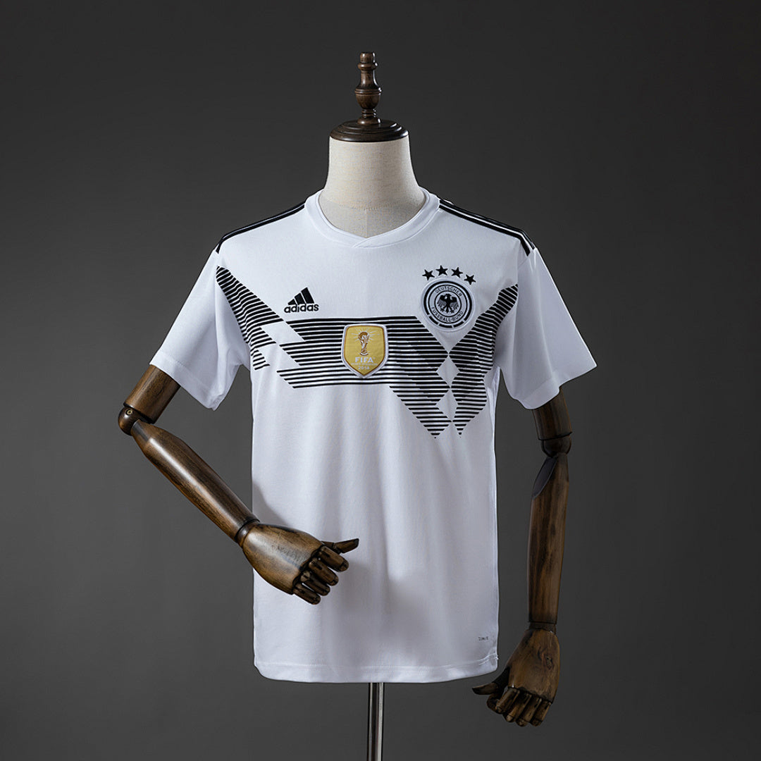 Camiseta Retro Alemania Local Mundial 2018 - frente