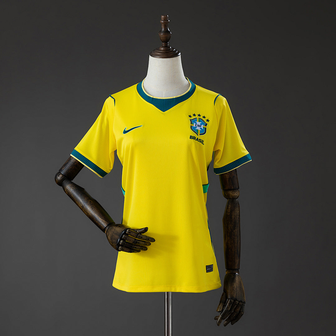 Camiseta Brasil Local Gris y Amarilla 2026 Mujer - frente