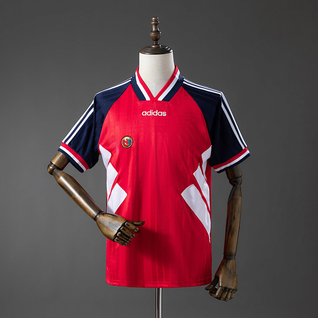 Camiseta Retro Noruega Local 94/95 - frente