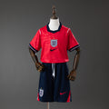 Conjunto Niños Inglaterra Visita Gris y Negra 2026 - frente