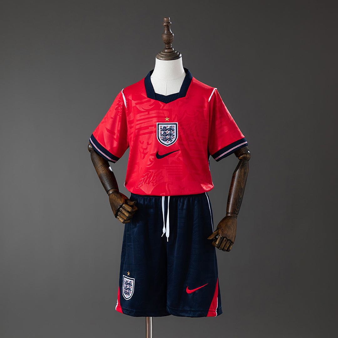 Conjunto Niños Inglaterra Visita Gris y Negra 2026 - frente