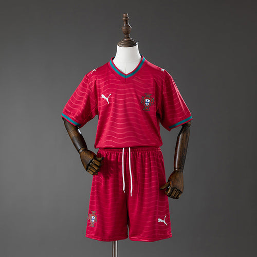 Conjunto Niños Portugal Local 2026 — ENVÍO INMEDIATO (Cristiano Ronaldo #7) - Talla 26 - frente