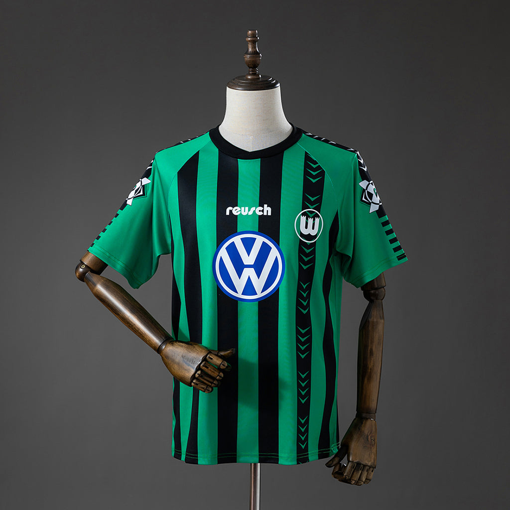 Camiseta Retro VfL Wolfsburg Visita 95/96 - frente