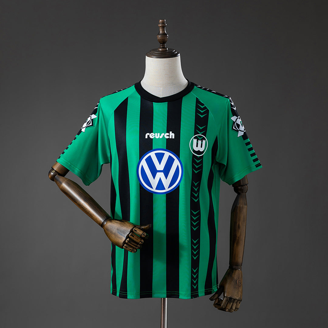 Camiseta Retro VfL Wolfsburg Visita 95/96 - frente