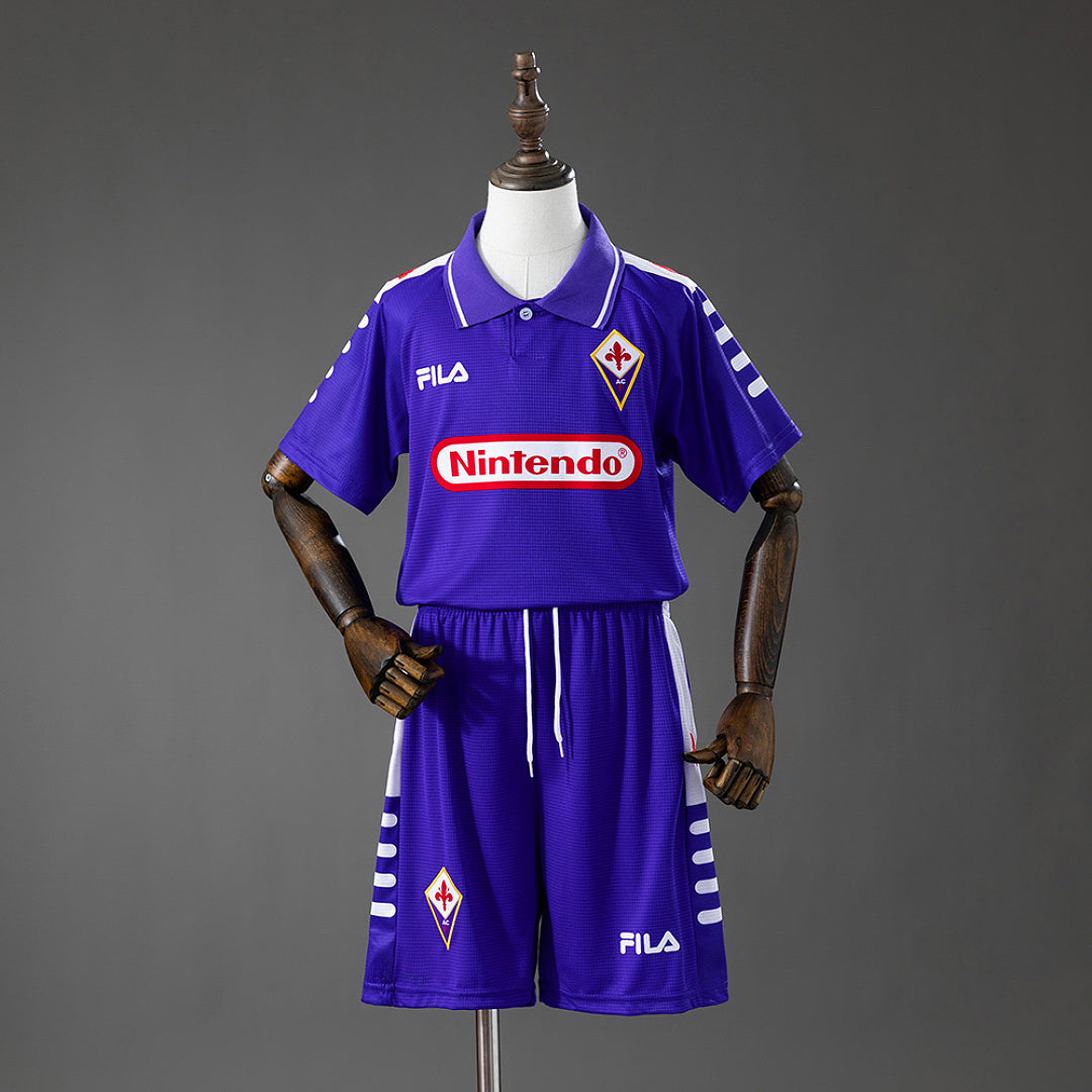 Conjunto Niños Fiorentina Local 98/99 - frente