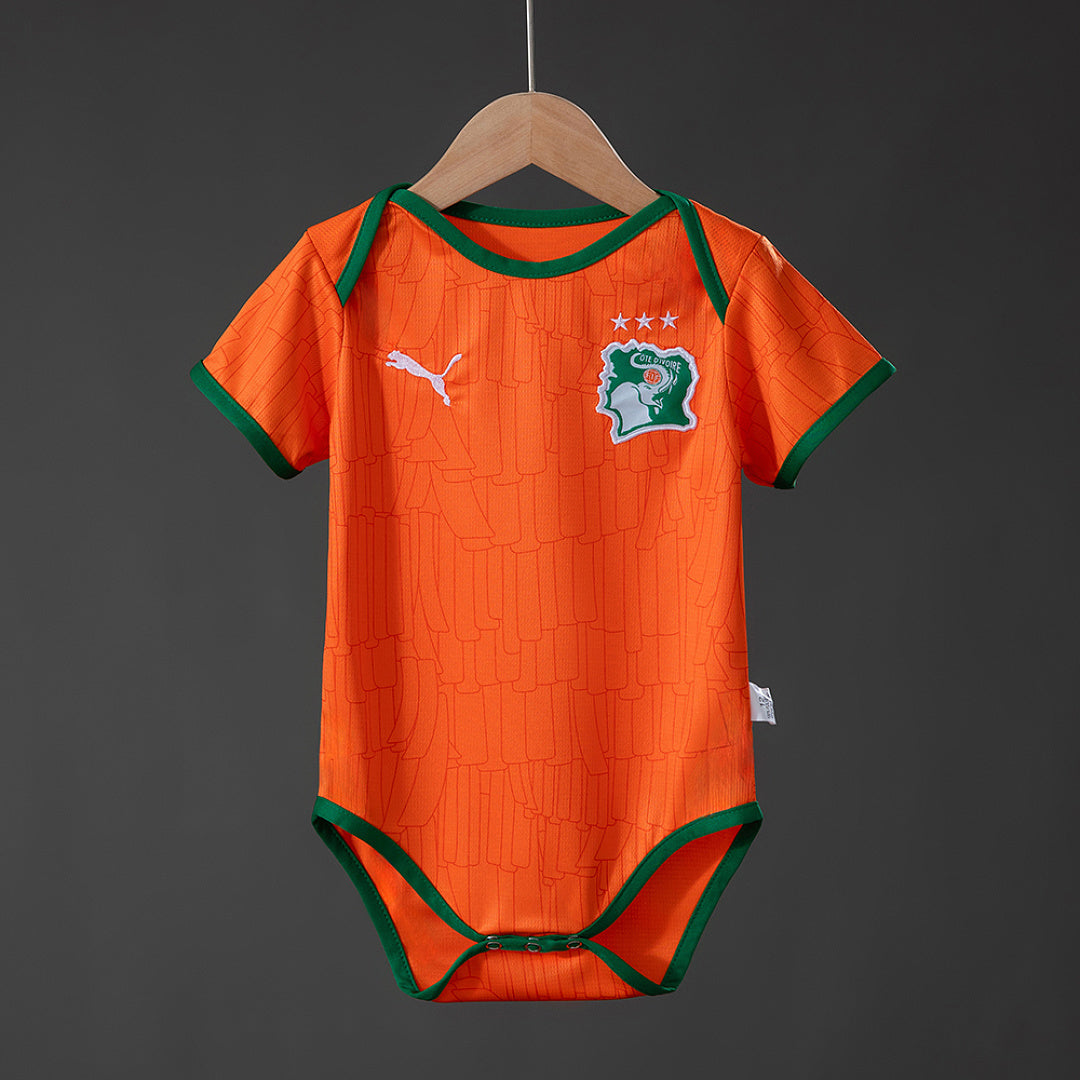 Conjunto Niños Costa de Marfil Local 2026 - frente