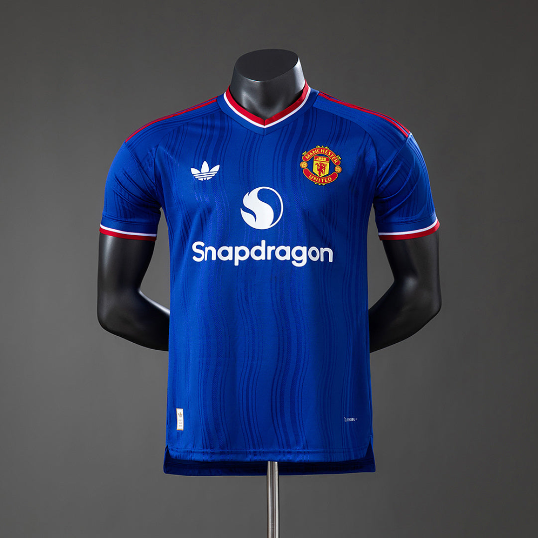Camiseta Manchester United Tercera Azul Marino y Gris 2026/27 Versión Jugador - frente