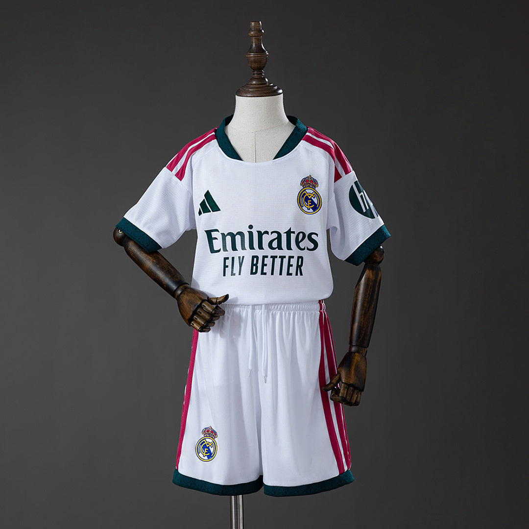 Conjunto Niños Real Madrid Local Gris 2026/27 - frente