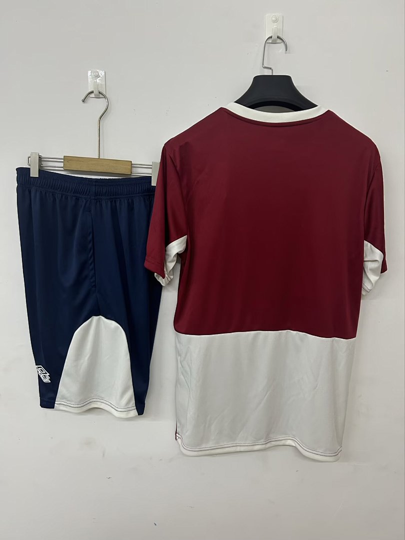 Camiseta de Entrenamiento West Ham United Roja 2025/26 - espalda