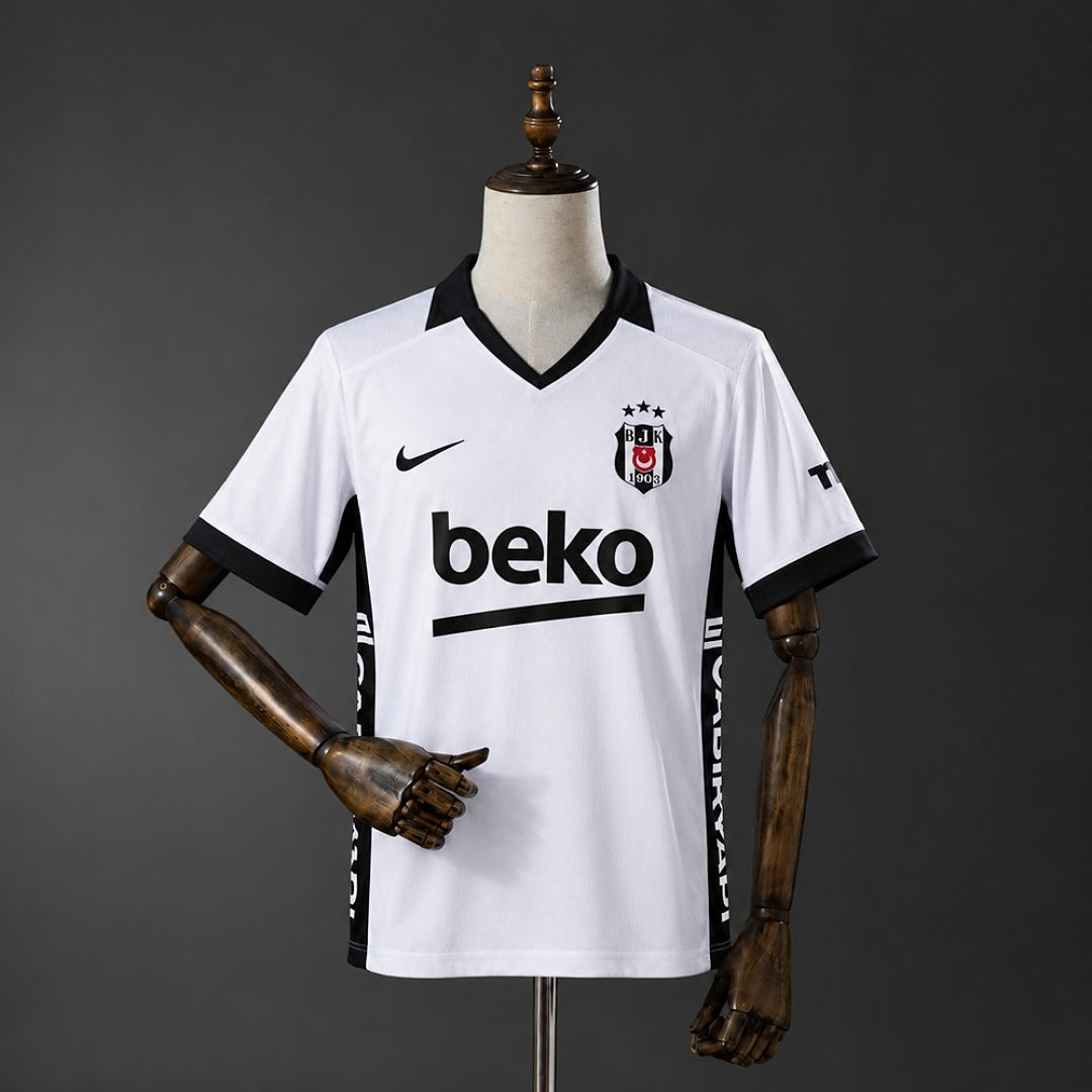 Camiseta Beşiktaş Local 2026/27 - frente