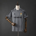 Camiseta Retro Real Madrid Tercera 05/06 - frente